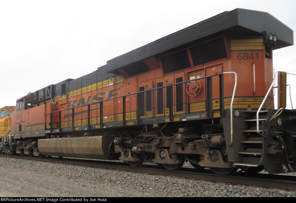 BNSF 6841